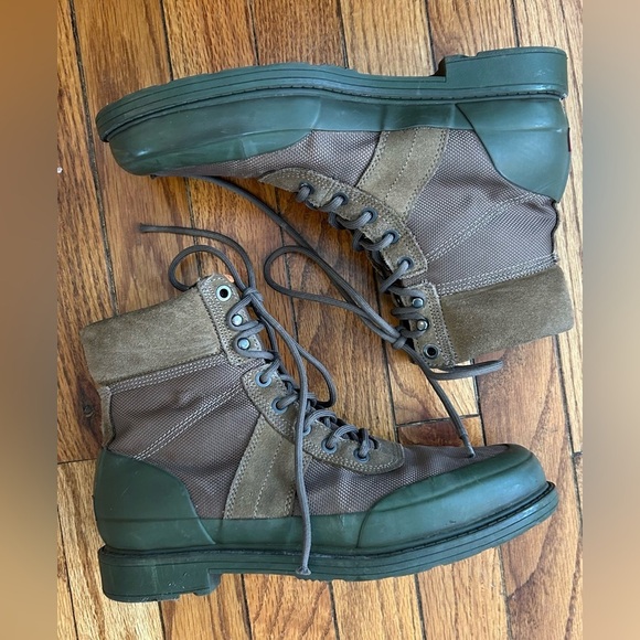 Hunter Insulated Commando Boots, size 8 - Picture 5 of 13